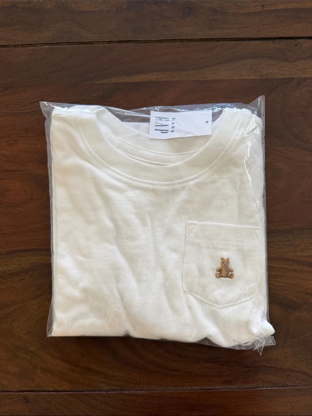 Baby Gap White Pocket Tee with Teddy Embroidery Kid 4 yrs